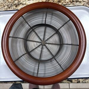 Round Wire & Wood Flat Basket